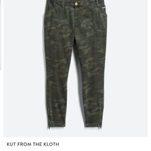 Kut Theresa Zipper Skinny Cargo Pant - Camouflage